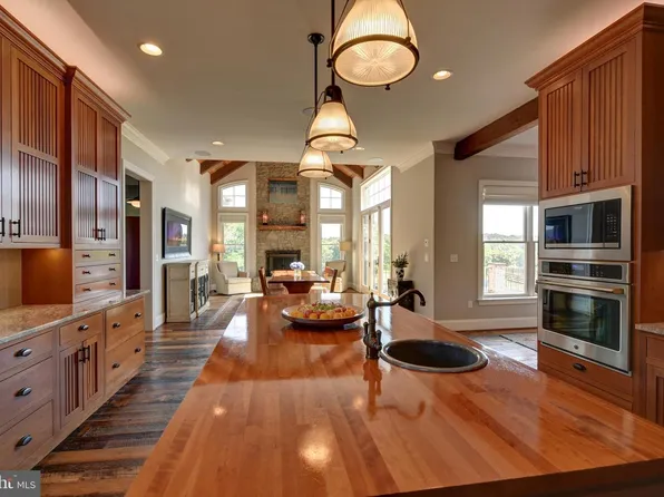 18014 Tranquility Rd, Purcellville, VA 20132