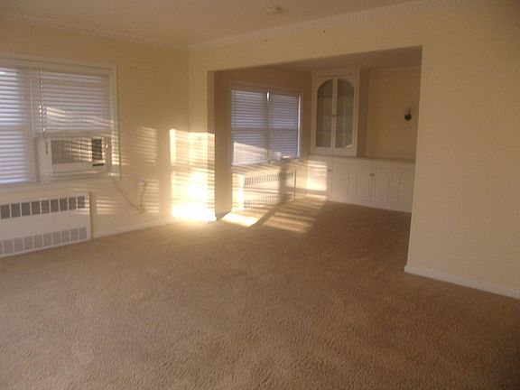 4th image of 214-37 33rd Ave