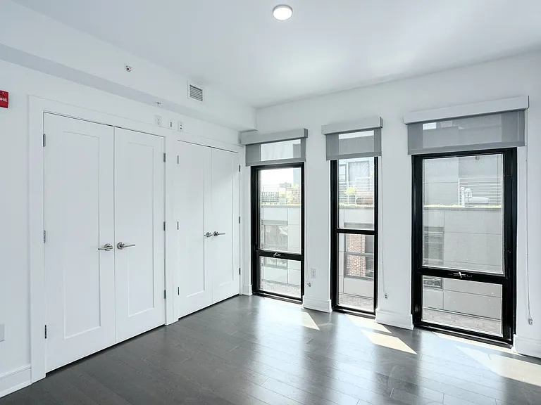 The Shaw — Photo 36