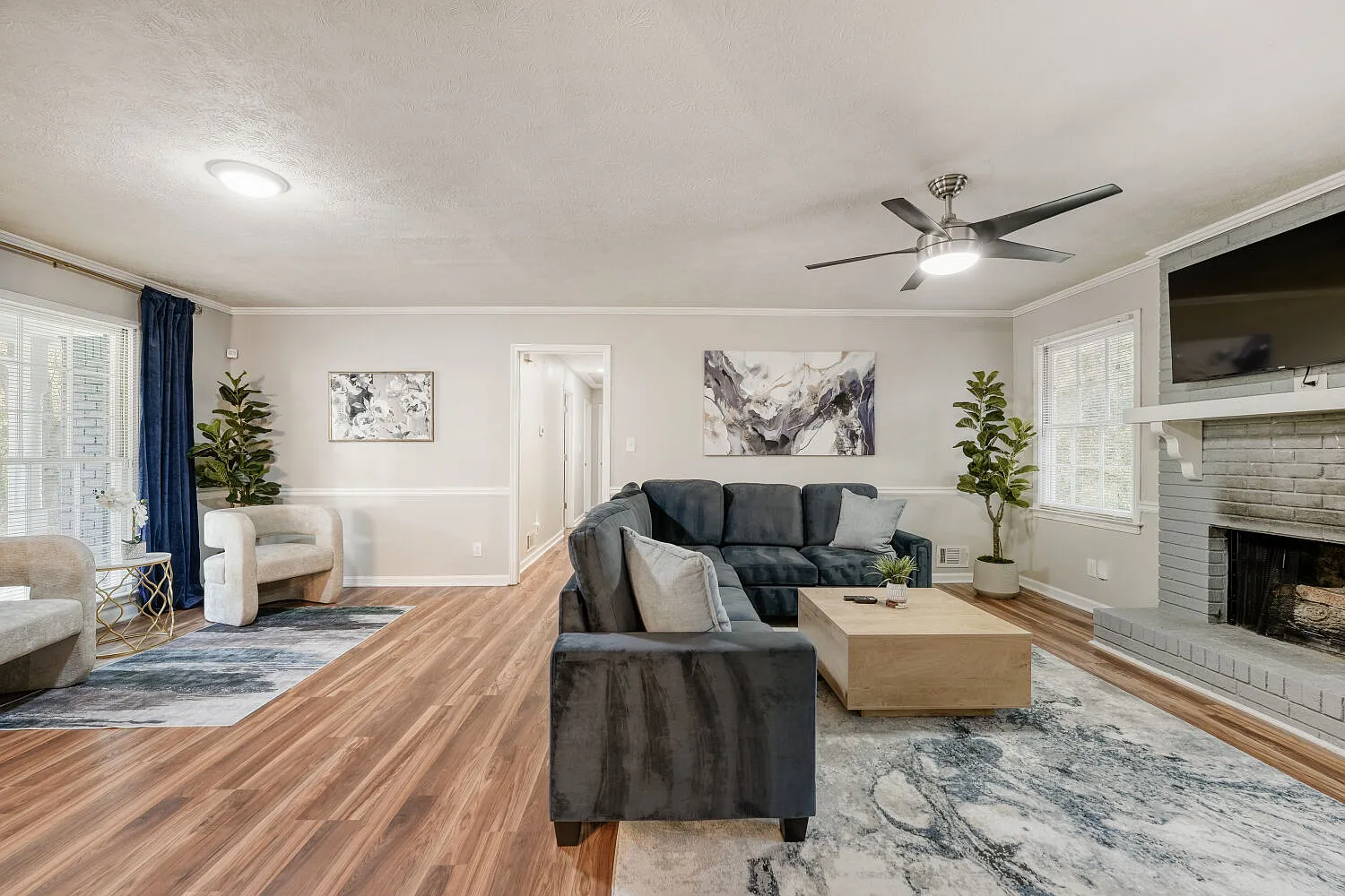 4 bed, 1700 sqft, $4,500 — Photo 3