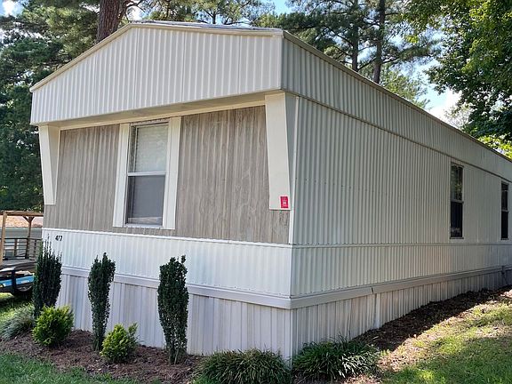 3rd image of 500 Webster Rd