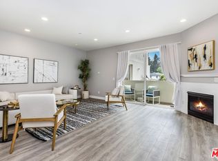 11851 Laurelwood Dr APT 102, Studio City, CA 91604