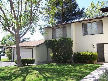 End unit with garage