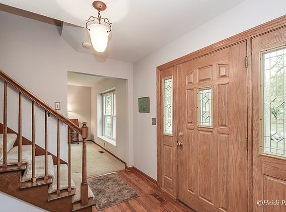 3rd image of 15 Bedford Ln