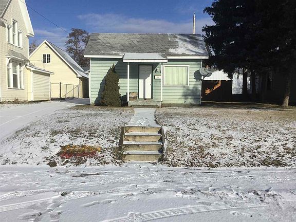 2nd image of 111 E Bridgeport Ave