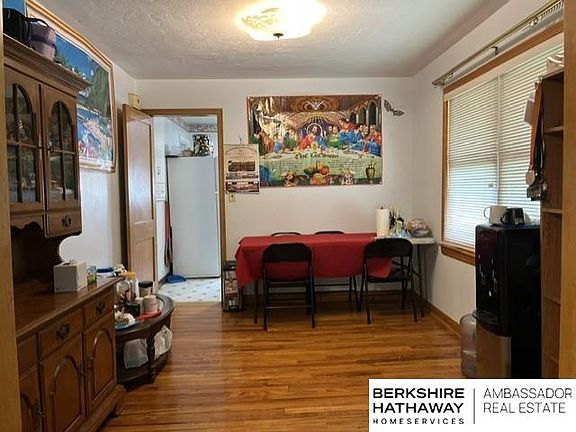 3rd image of 956 S 48th St