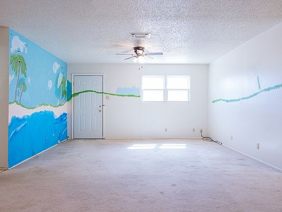 4th image of 905 W Sul Ross Ave