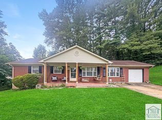 301 Wren Ct, Martinsville, VA 24112