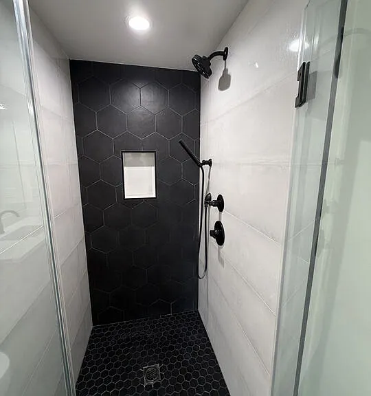 124 S Croft Ave #303 — Photo 14