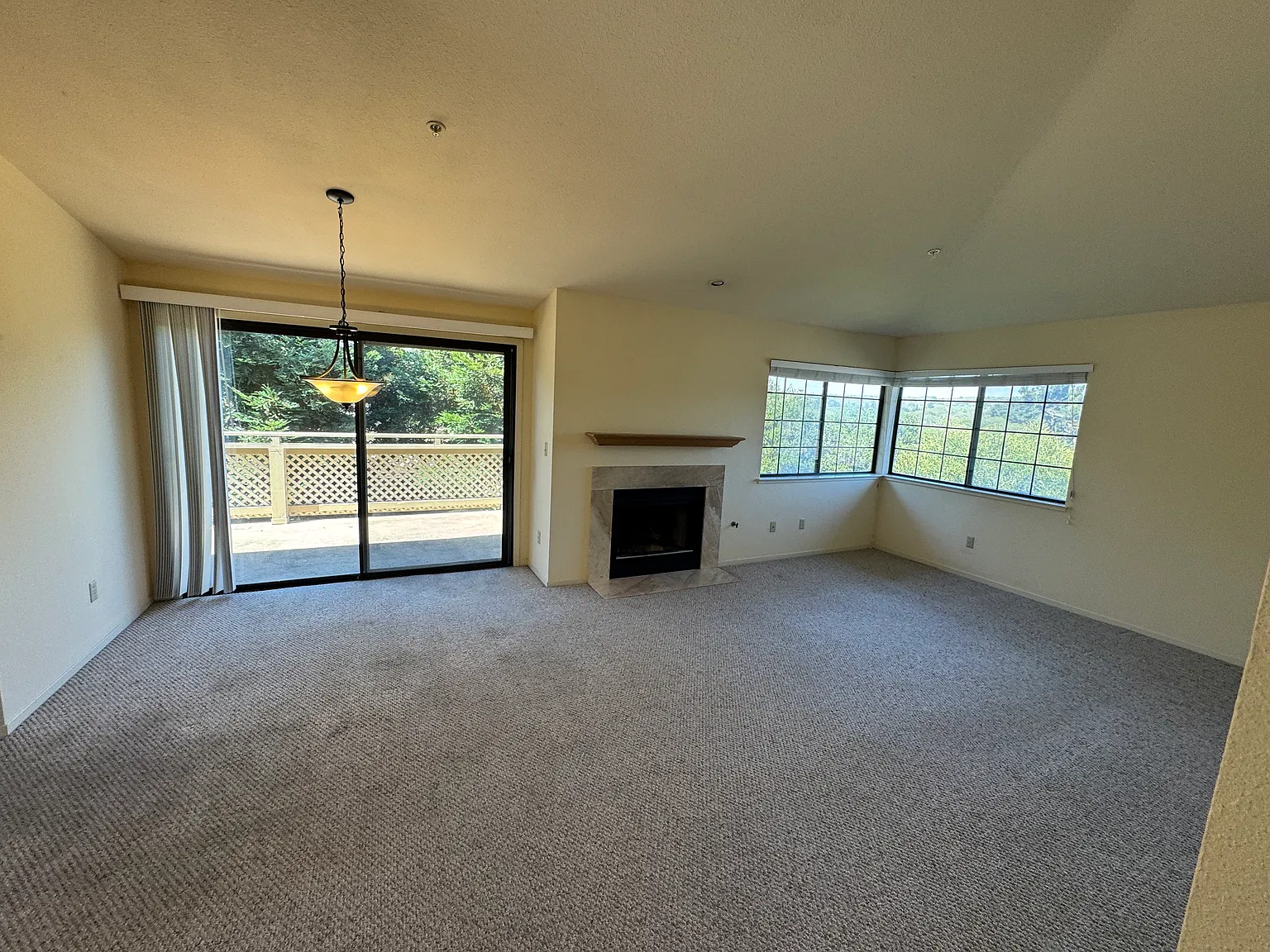 2 bed, 1088 sqft, $3,295 — Photo 4