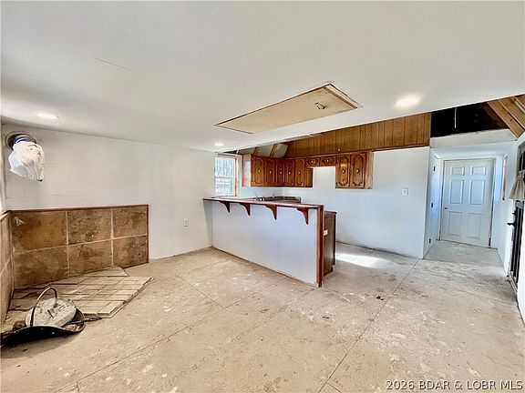 4th image of 5998 Golden Nugget Rd