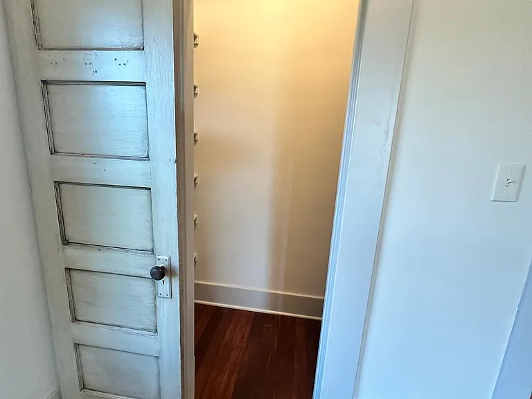 410 Park St — Photo 16