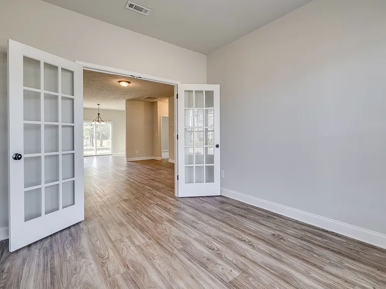 340 Fox Haven Dr — Photo 18