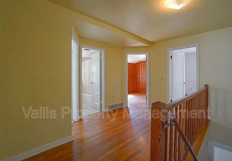1760 Winter St SE — Photo 14