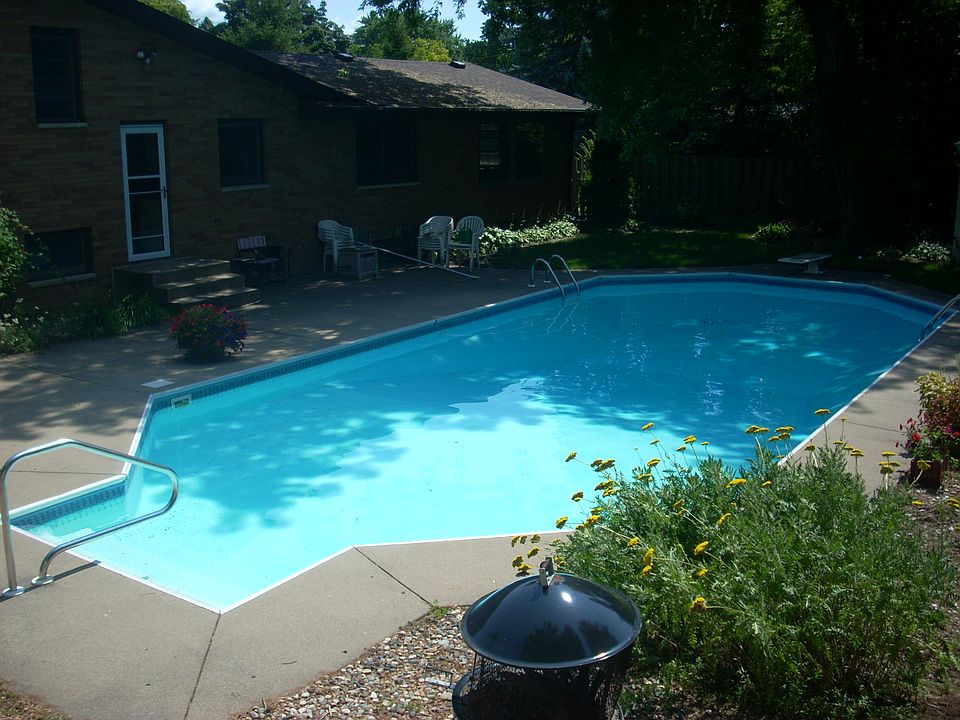 2nd image of 1045 17th Ave N