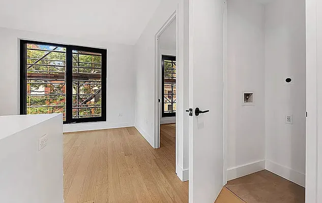 Rented by West 124th Manager LLC | media 98