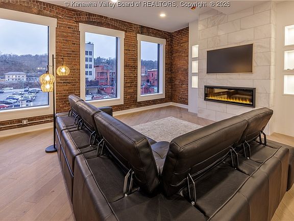 2nd image of 814 Virginia St E #8
