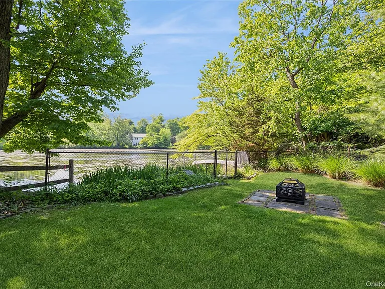 9 Marlene Ct — Photo 30