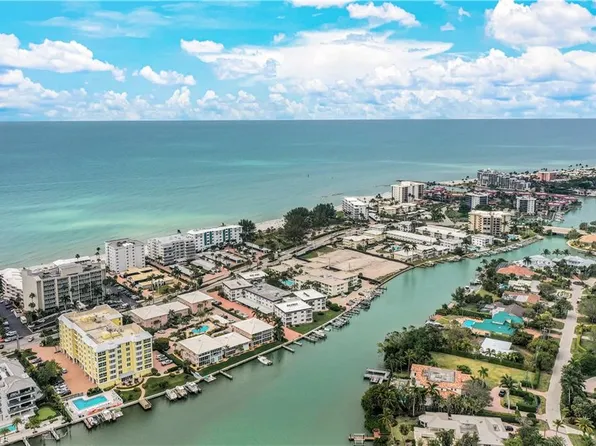 1910 Gulf Shore BLVD N #207, NAPLES, FL 34102