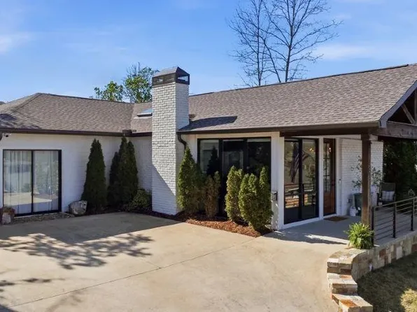 18 Lefever Ln, Little Rock, AR 72227