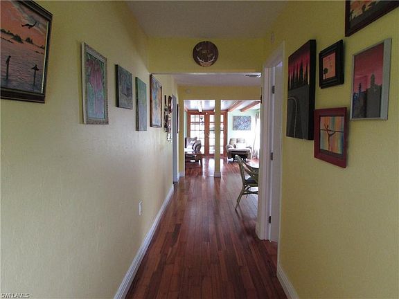 4th image of 2751 Oleander St