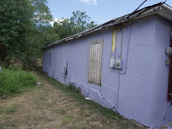2nd image of 308 N Avenue F
