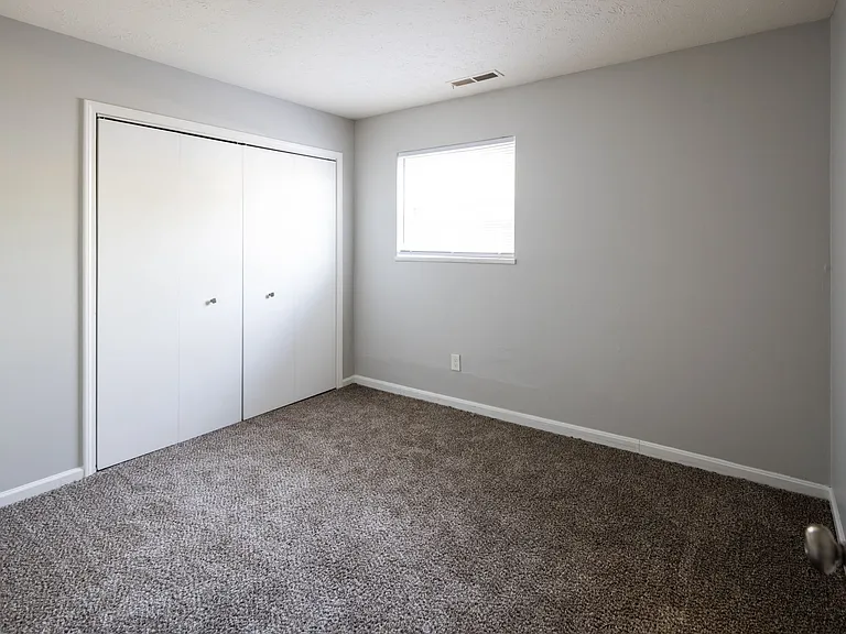 Grant Street Apartments — Photo 43