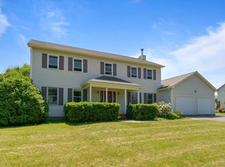 3 Whiteface St, South Burlington, VT 05403