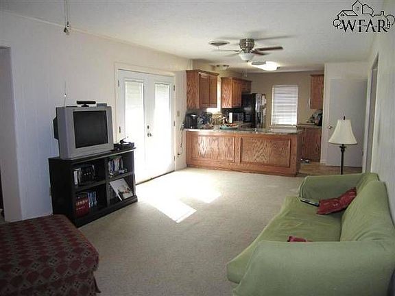 4th image of 2408 N Leighton Cir