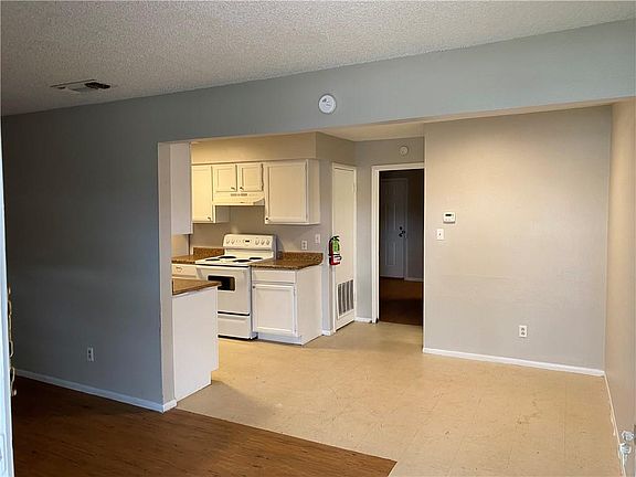 2nd image of 1087 Linde St #1085