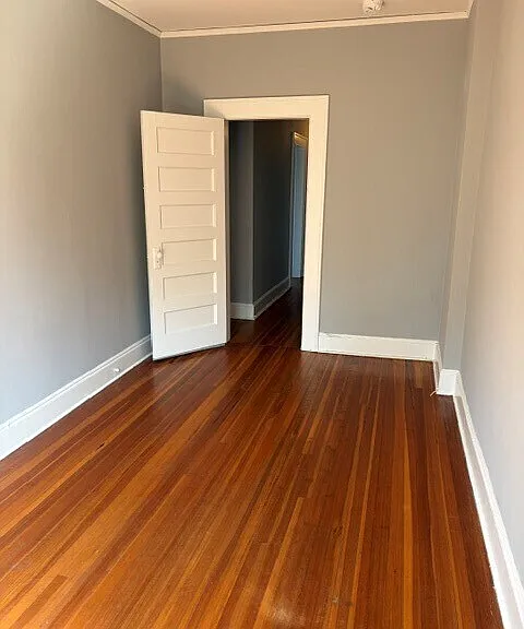 2744 Fairfield Ave #7 — Photo 10
