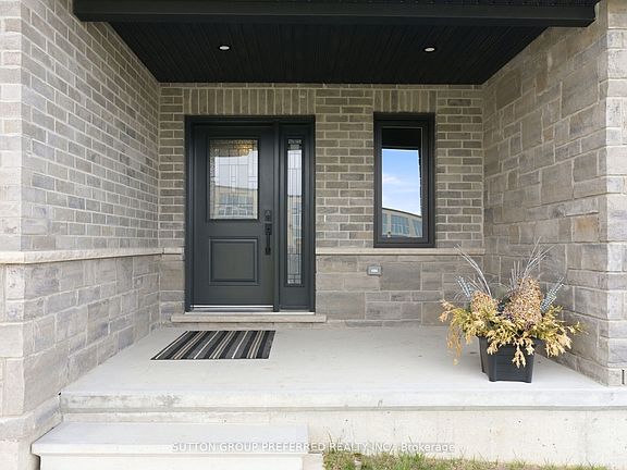 5th image of 236 Beech St