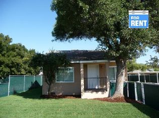 1061 N White St, Hanford, CA 93230