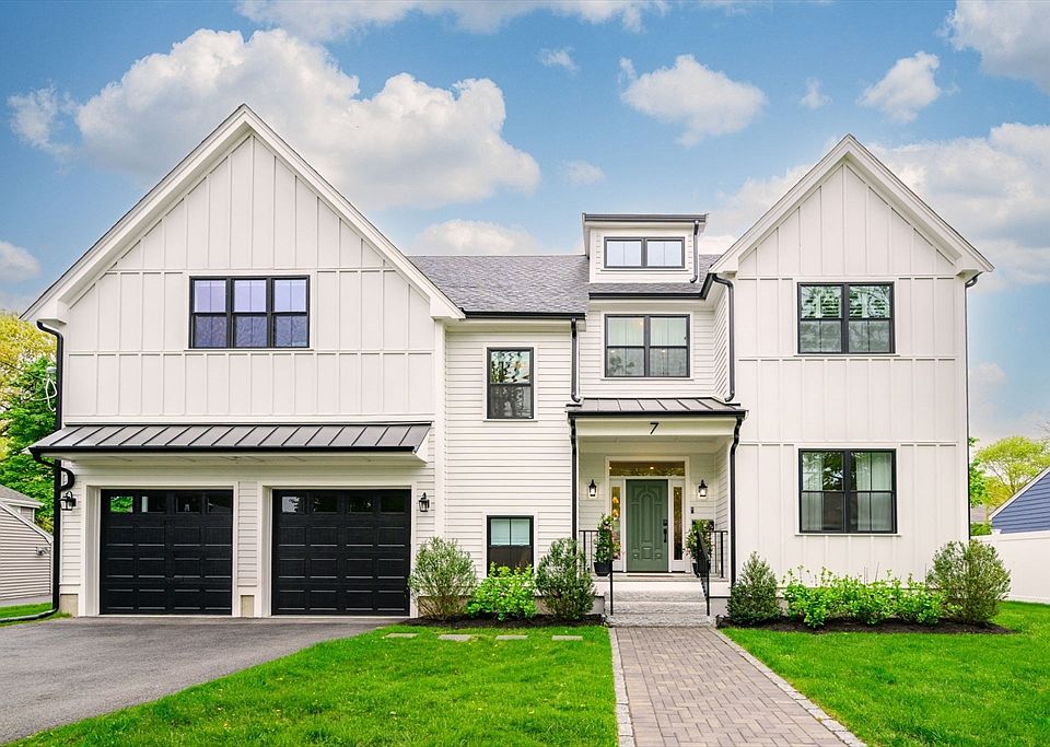 1st image of 7 Phyllis Ln