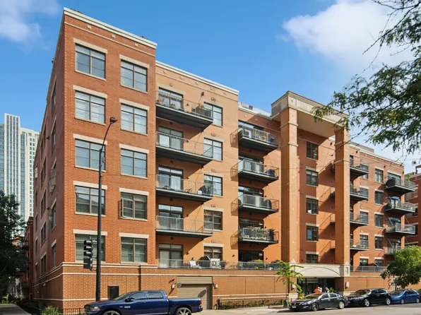 560 W Fulton St APT 503, Chicago, IL 60661