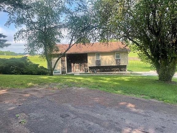 3rd image of 3802 Meadow Oak Ter