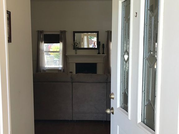 3rd image of 1597 Vineyard Pl
