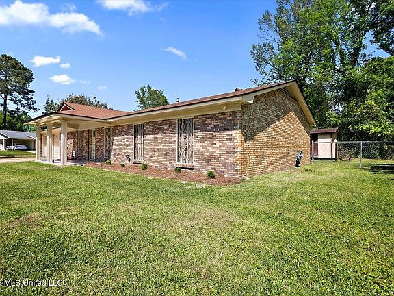 2nd image of 3692 James Monroe Dr #3692