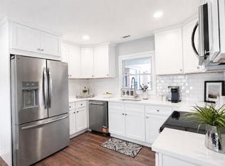 8 Marblestone Ln, Willingboro, NJ 08046