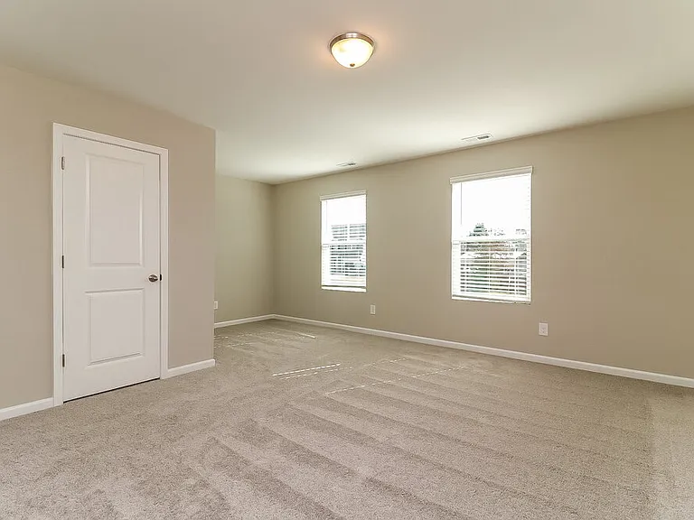 546 Wendell Falls Pkwy — Photo 13