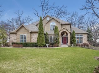 7258 Brae Ct, Gurnee, IL 60031