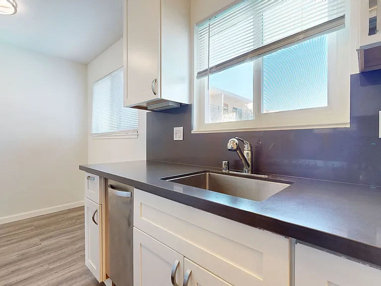 265 Vernon St — Photo 31