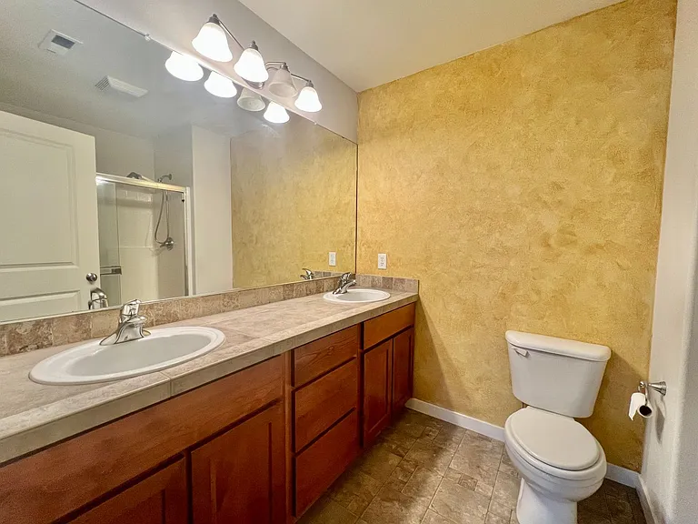 2534 NW 1st Dr — Photo 10