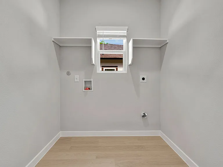 525 Dakota St — Photo 12