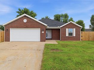1213 E Glendale Ln, Rogers, AR 72758