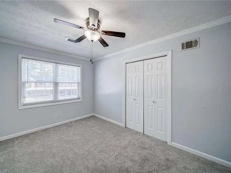 280 Winding River Dr #B — Photo 25