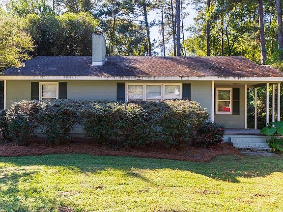2nd image of 411 Canna Dr