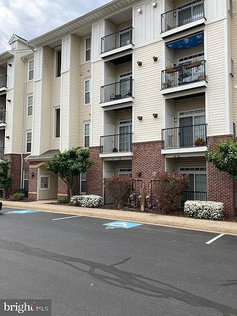 1st image of 21197 McFadden Sq Unit 204