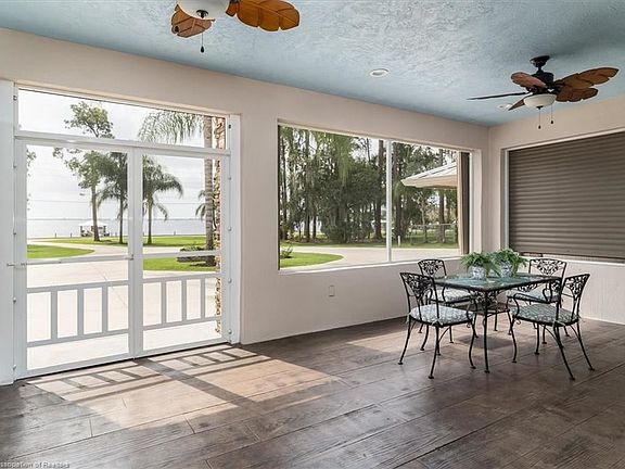 4th image of 3660 Lakeview Dr
