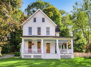 28 W Church St, Wilton, CT 06897